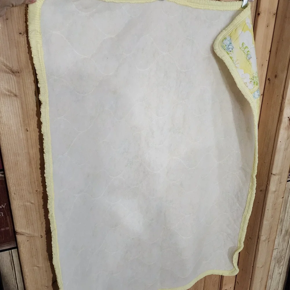 Vintage Dundee Mills Baby Blanket Quilted Yellow Nursery Bear Bunny 35x42